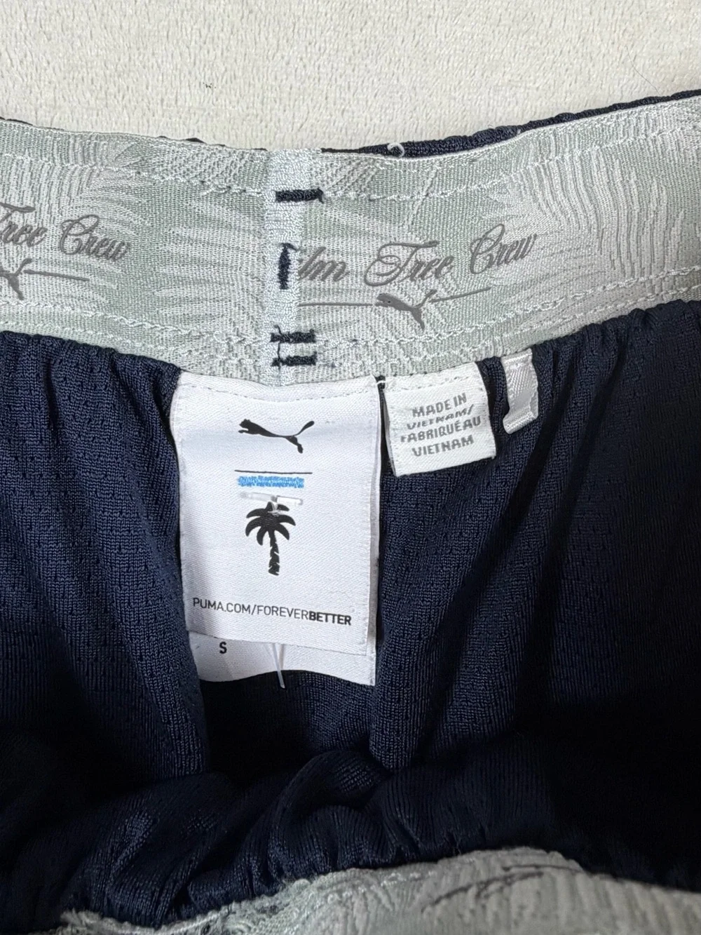 Puma Palm Tree Crew Size Small Men's Navy Blue Athletic Mesh Shorts